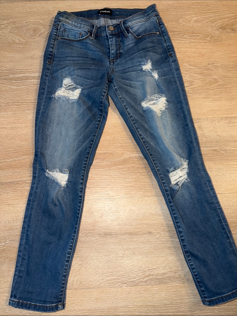 bebe Women's Ripped Skinny Jeans - Medium Blue Wash